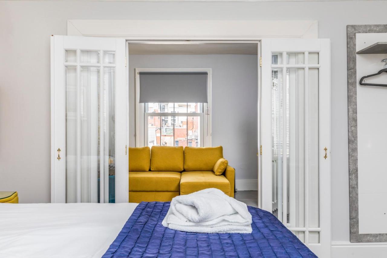Deluxe Studios With Spa Included Портсмът Екстериор снимка